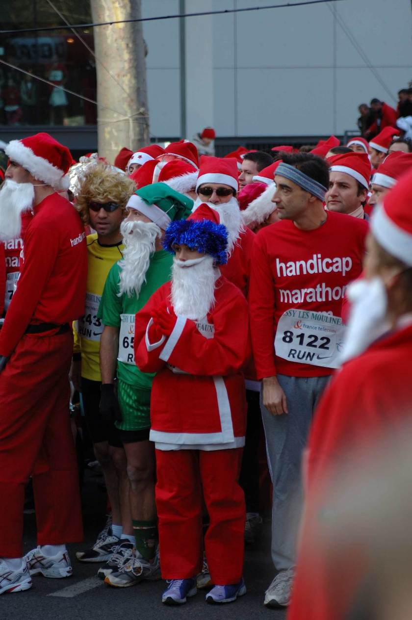 Alla partenza il Babbo Natale verde